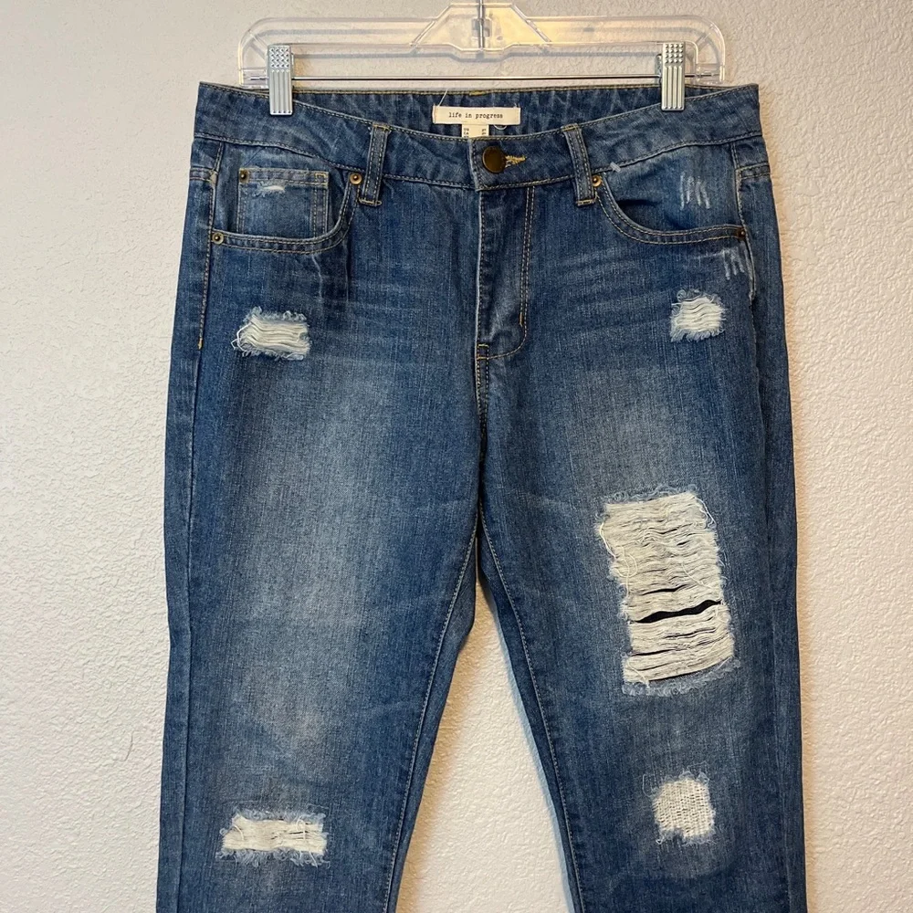 Life In Progress Jeans Women’s Size 27 Skinny Mid Rise Medium Wash Distressed - Picture 3 of 5